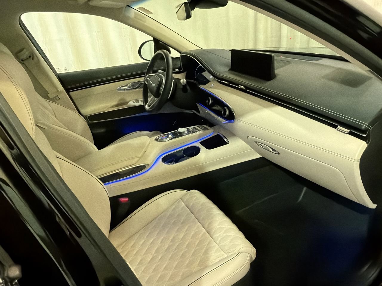 2025 GENESIS GV70 Sport - Photo 15