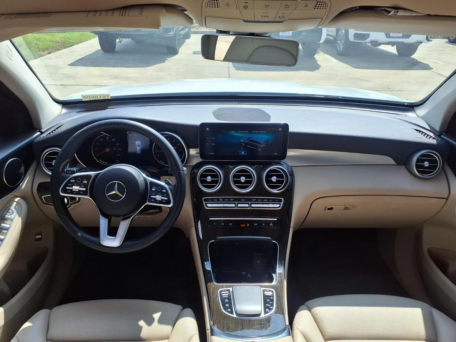 Used 2021 White Mercedes-Benz GLC 300 image 10