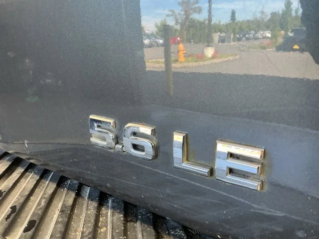 Used 2006 Gray Nissan LE image 10