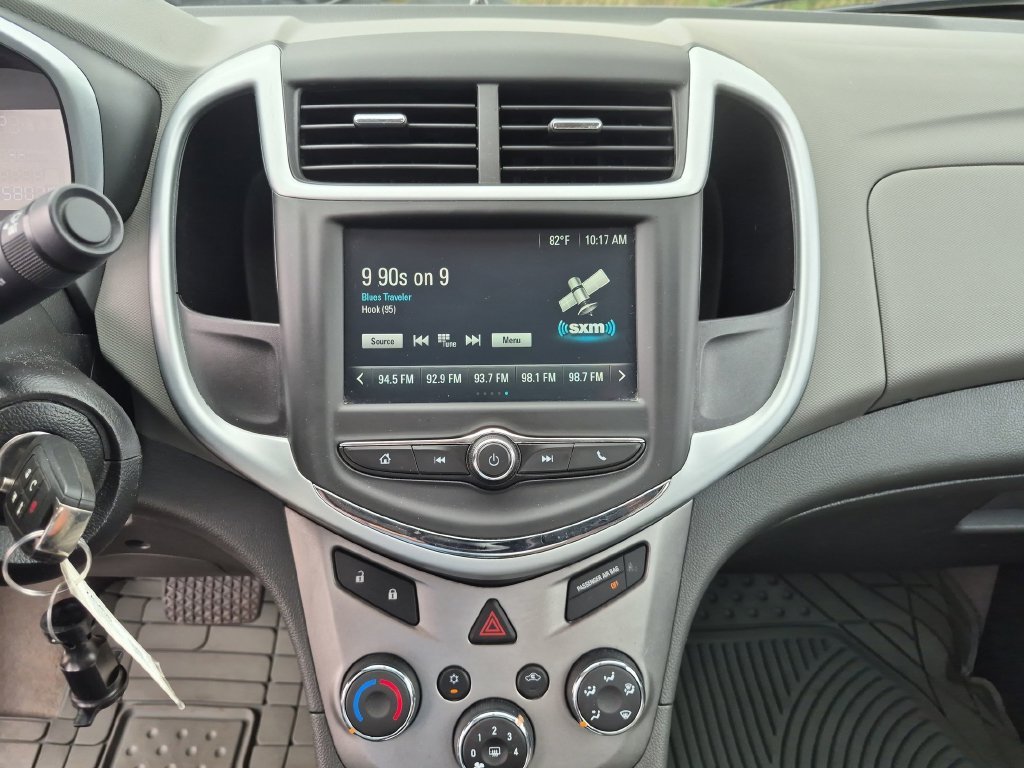 Used 2017 Silver Chevrolet LT image 33