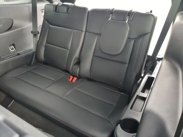 Used 2025 Gray Ford ST-Line image 30
