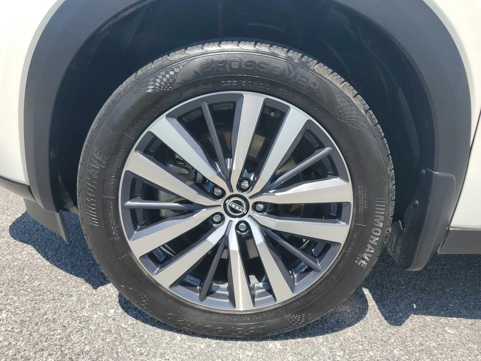 Used 2022  Nissan Platinum image 10