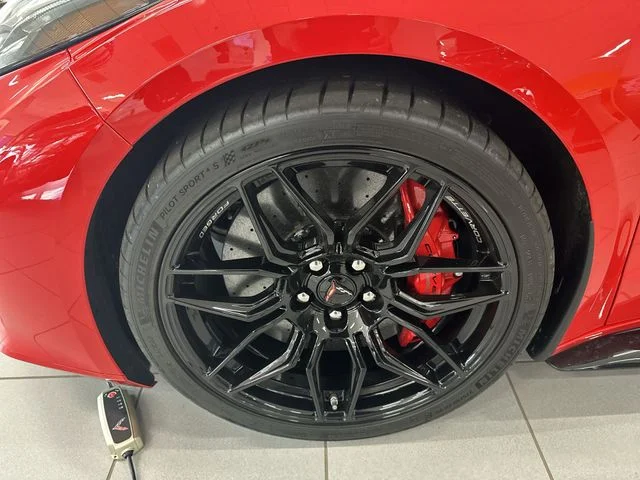 Used 2024 Red Chevrolet Z06 image 30