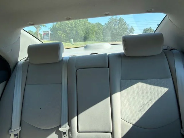 Used 2010 Silver Kia LX image 18