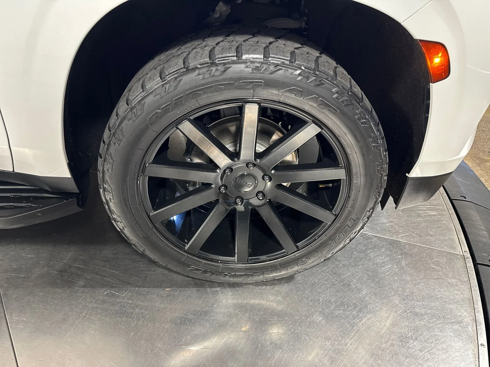 Used 2022 Summit White Chevrolet RST image 14