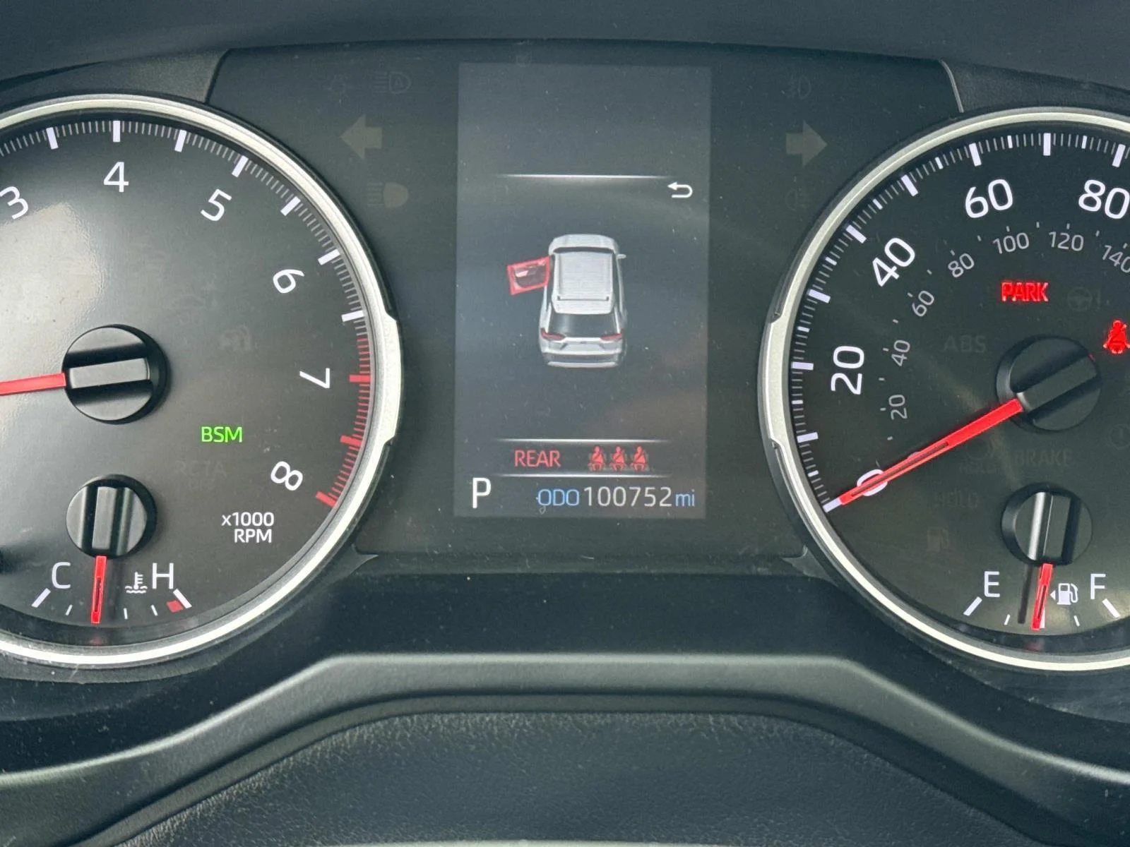 Used 2021 Silver Sky Metallic Toyota XLE Premium image 27