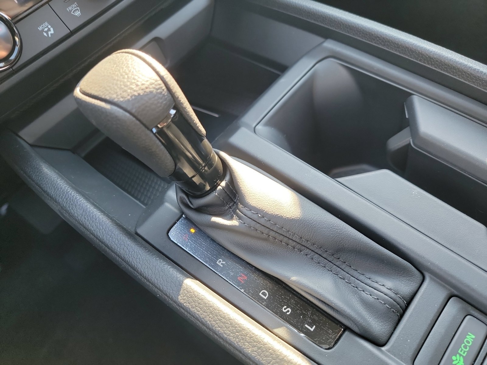 New 2026 Urban Gray Pearl Honda SE image 22