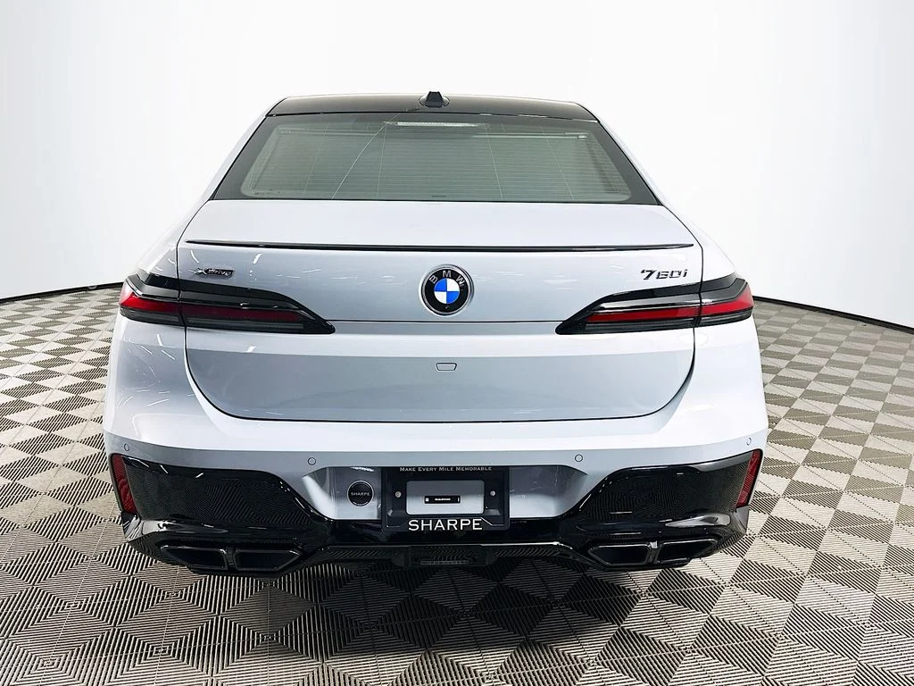 2026 BMW 7 Series 760i - Photo 6