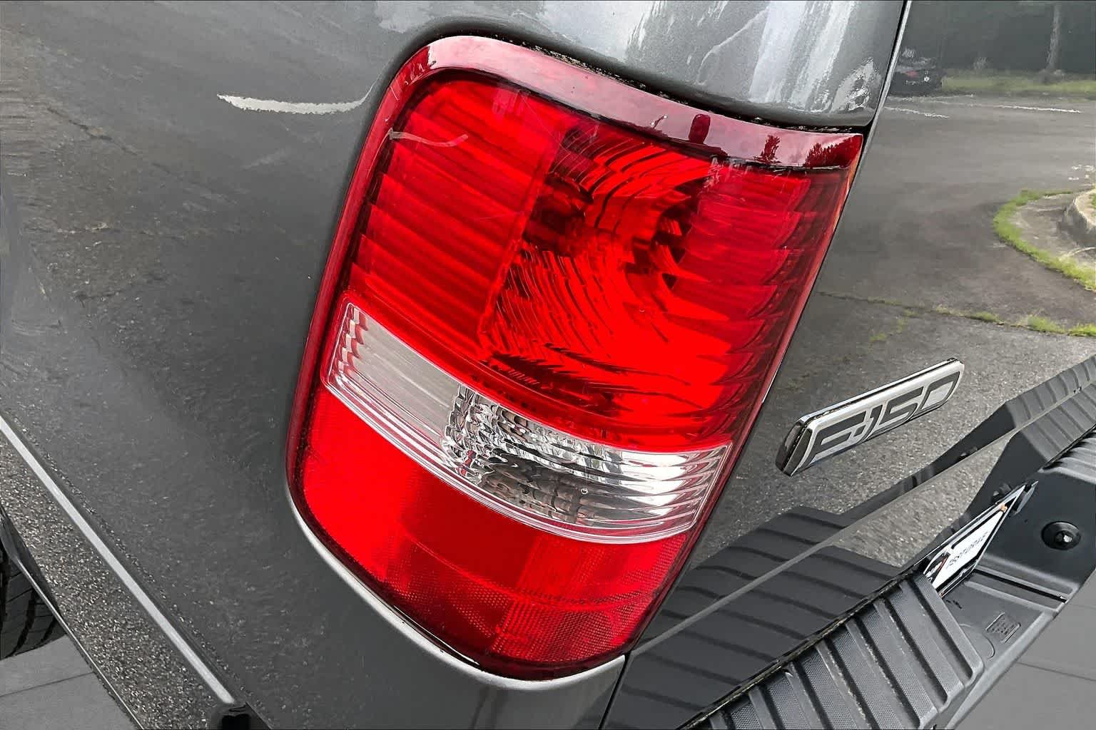 Used 2008 Dark Shadow Gray Clearcoat Metallic Ford XLT image 25