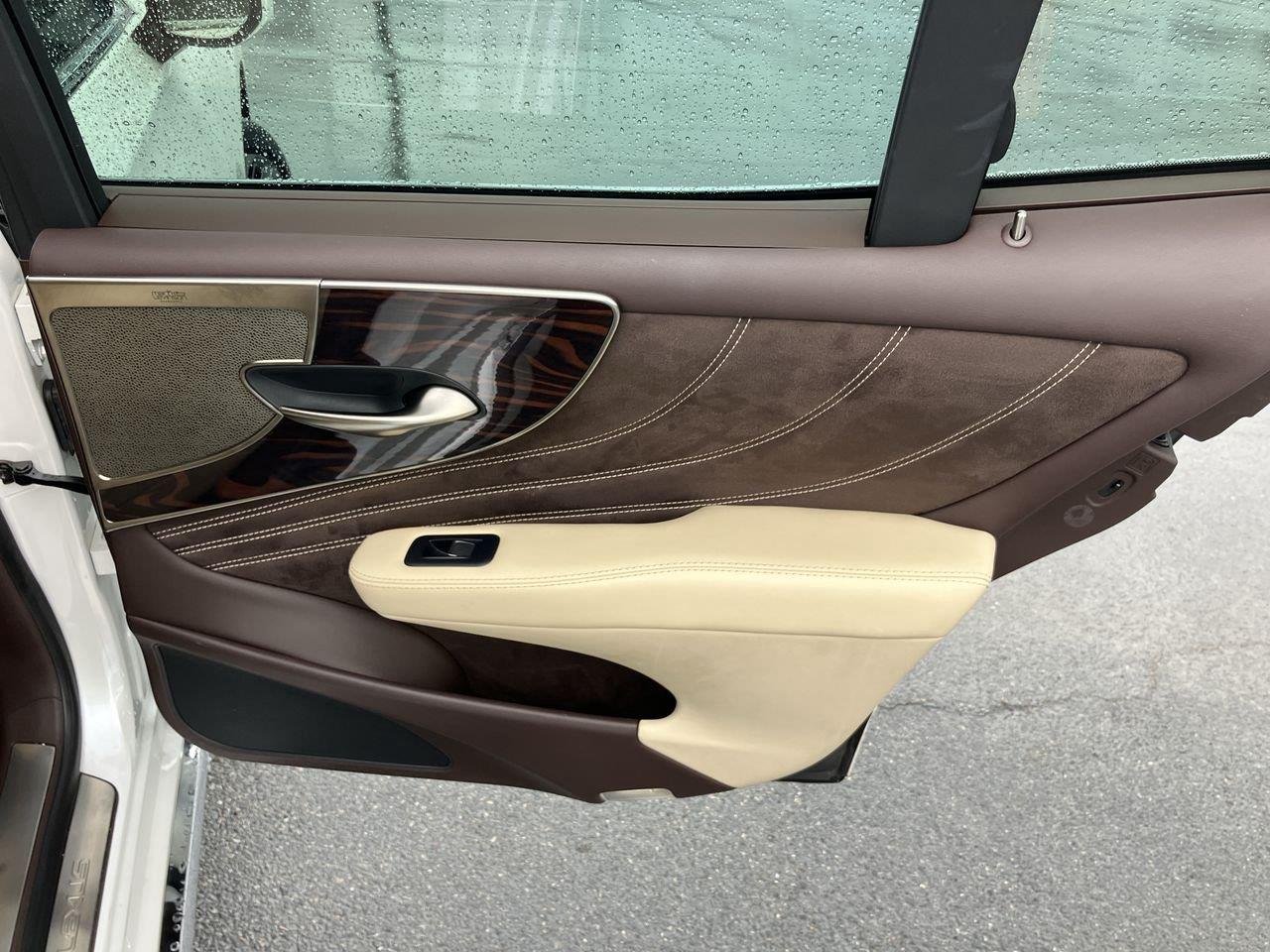 Used 2018 White (Eminent White Pearl) Lexus 500h image 31