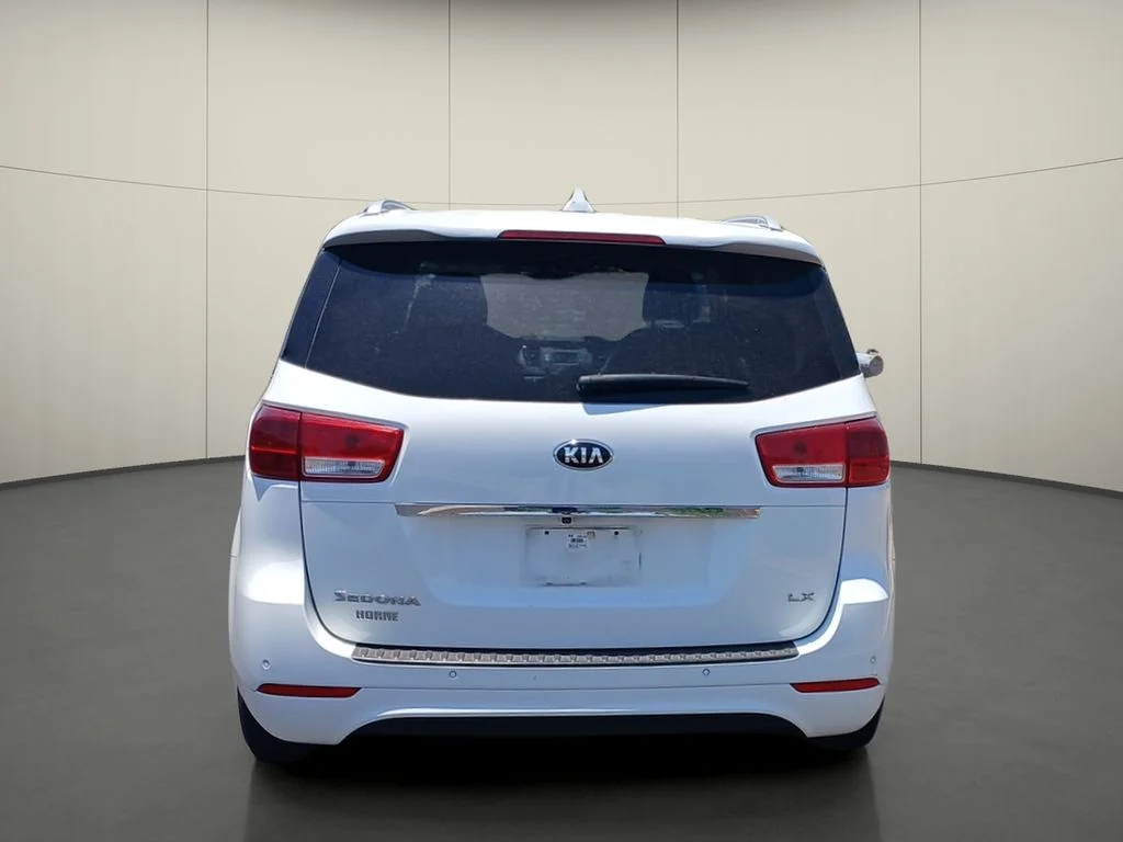 Used 2016 White Kia LX image 6