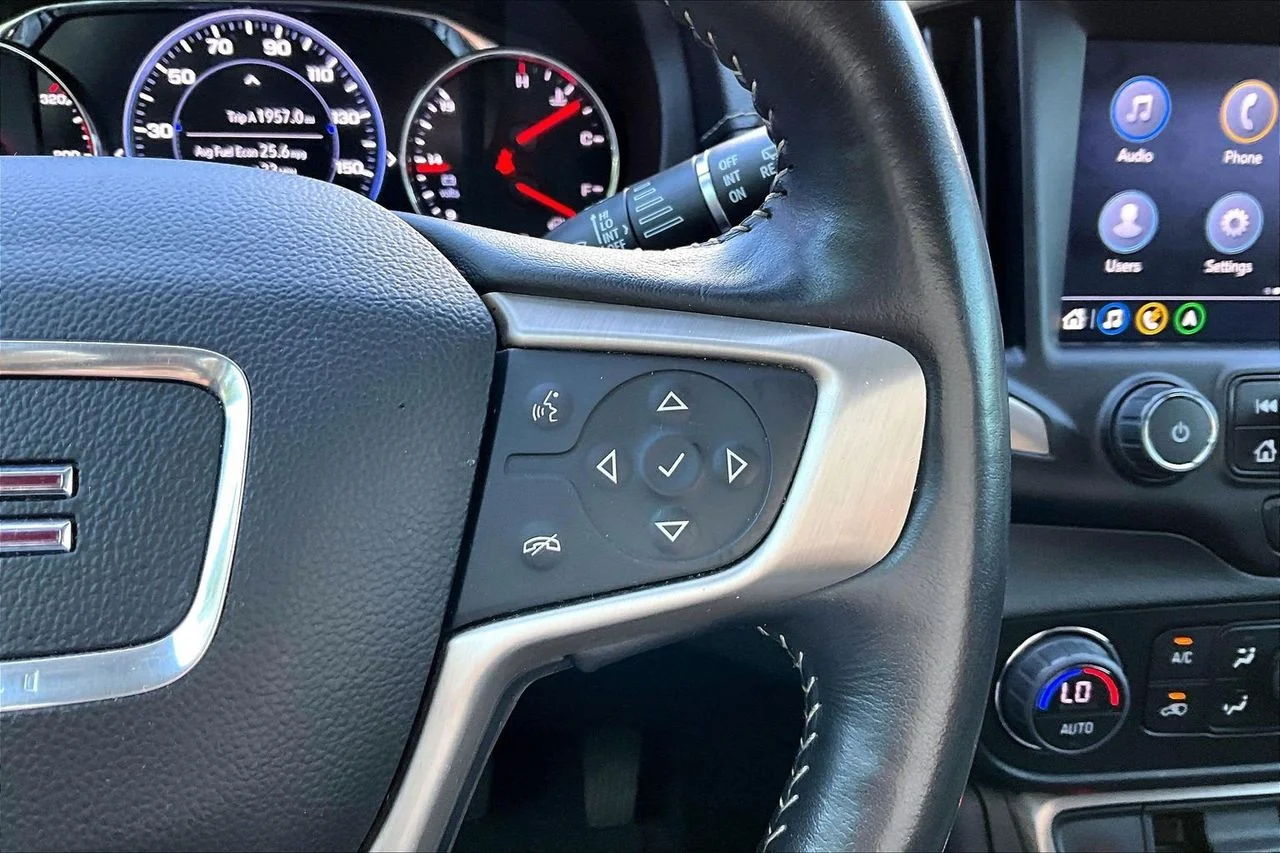 Certified Used 2022 White GMC Denali image 27