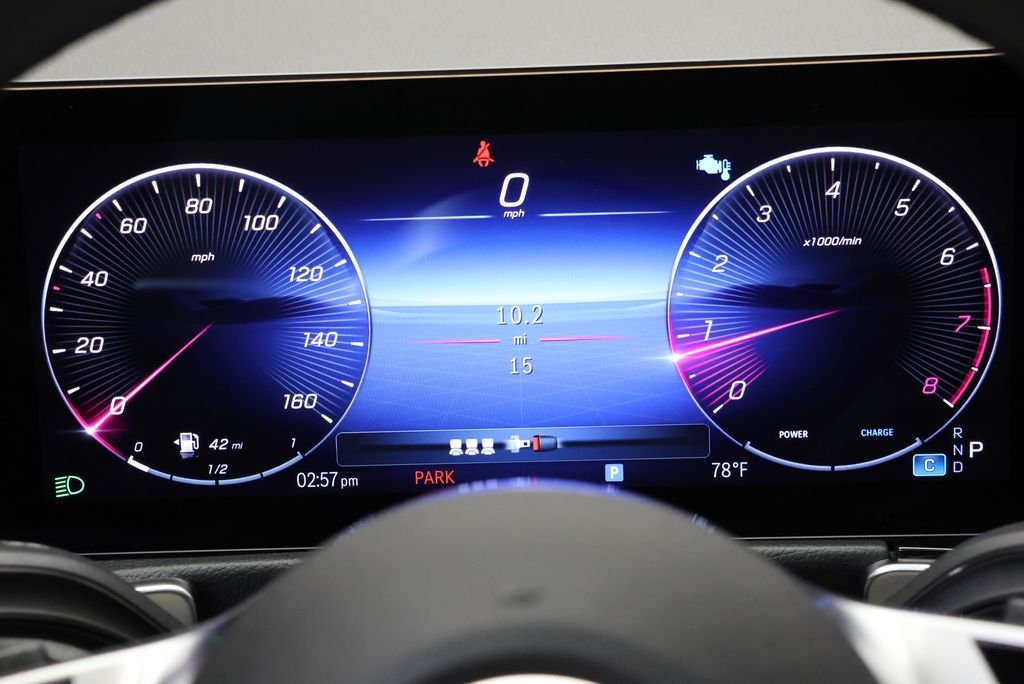 Used 2026 Night Black Mercedes-Benz GLB 250 image 23