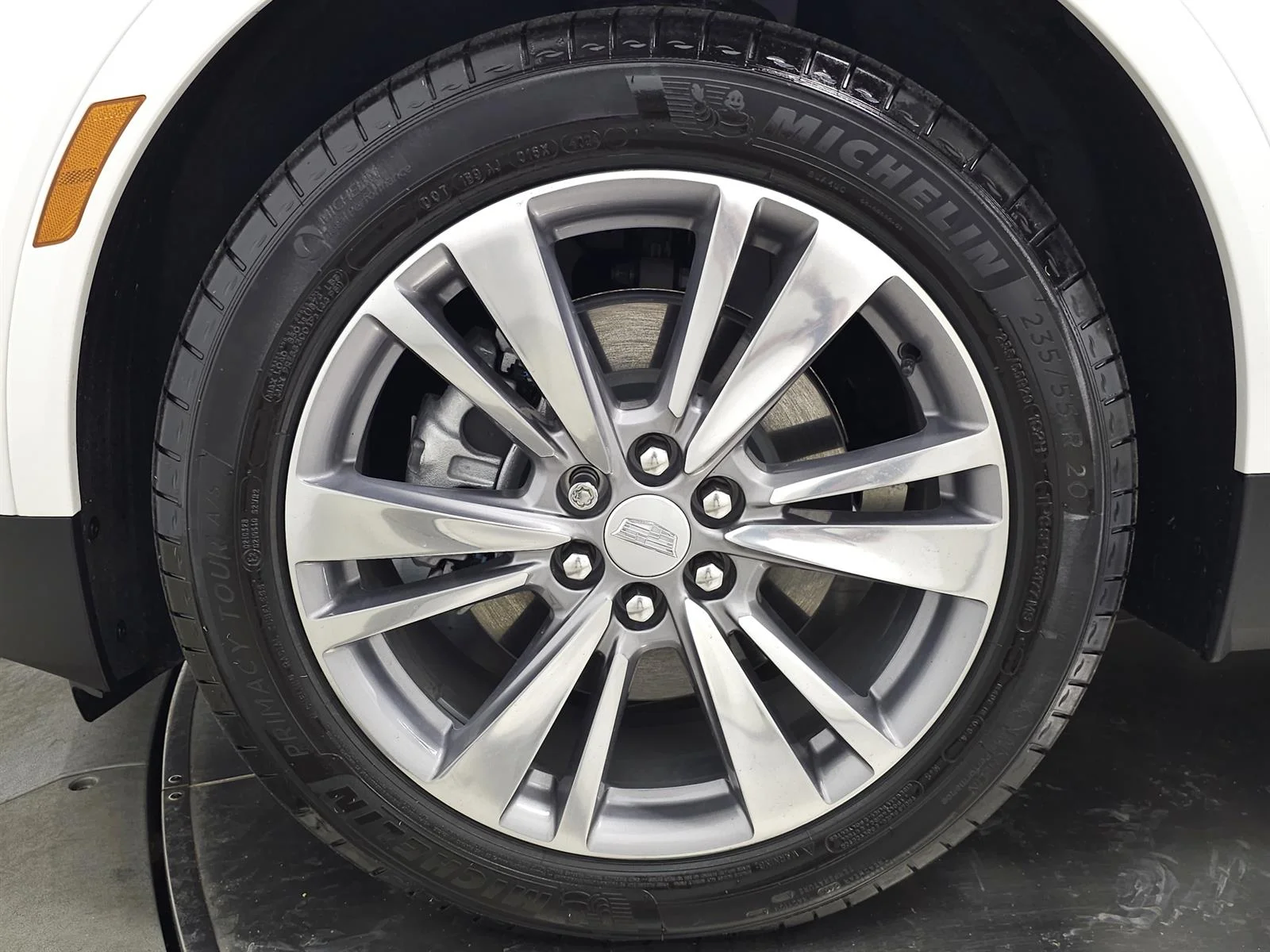 Used 2025 White Cadillac Premium Luxury image 13