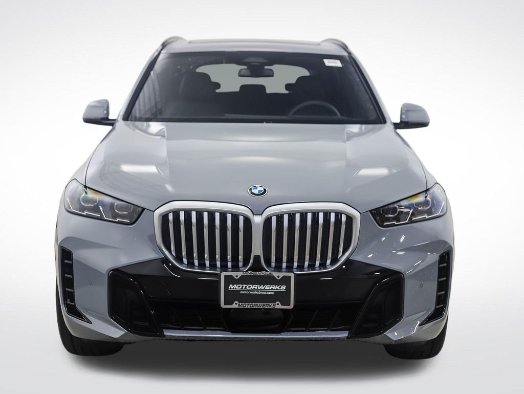 Used 2026 Gray Metallic BMW xDrive40i image 8
