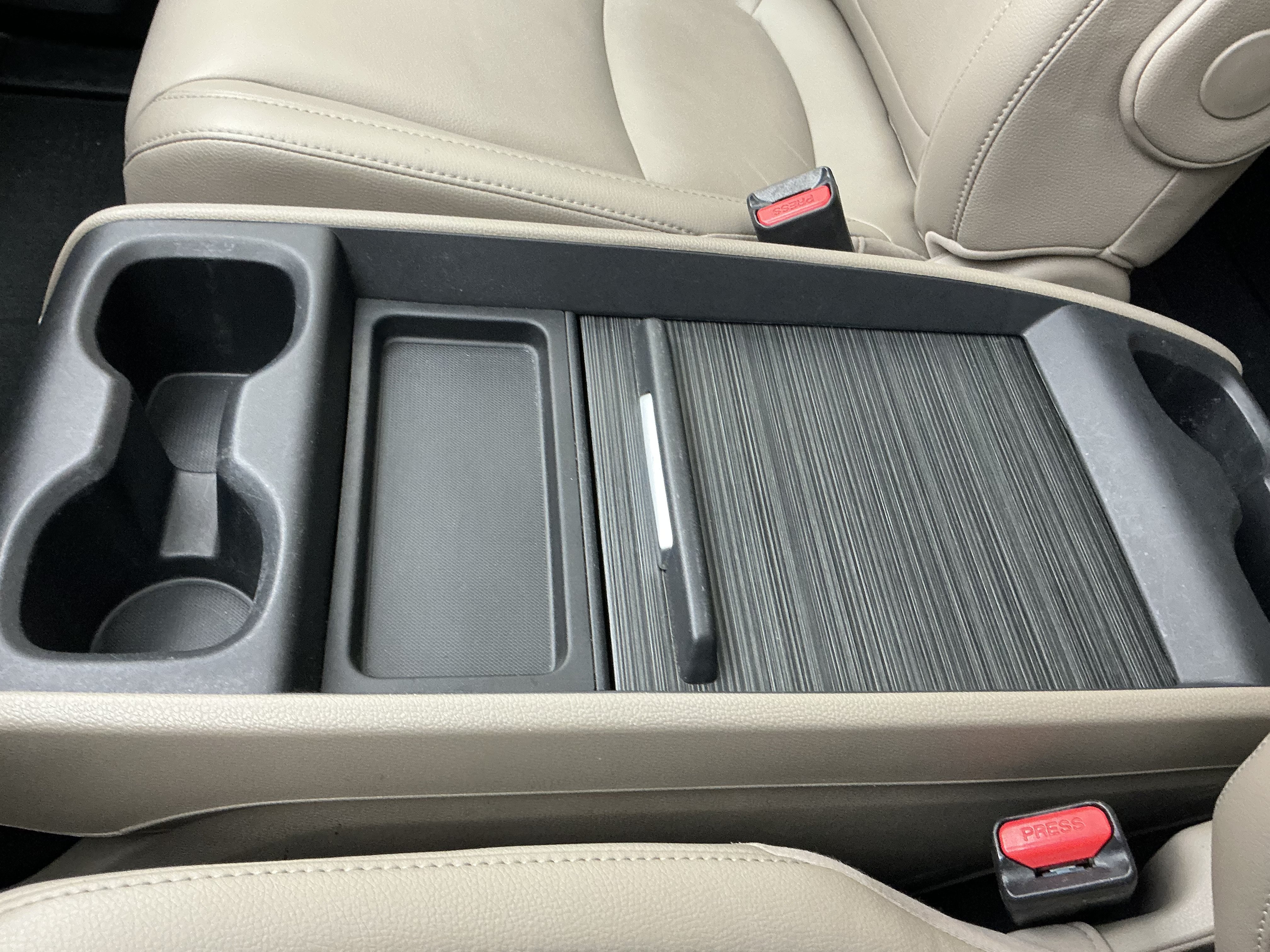 Used 2018 White Diamond Pearl Honda EX-L image 13