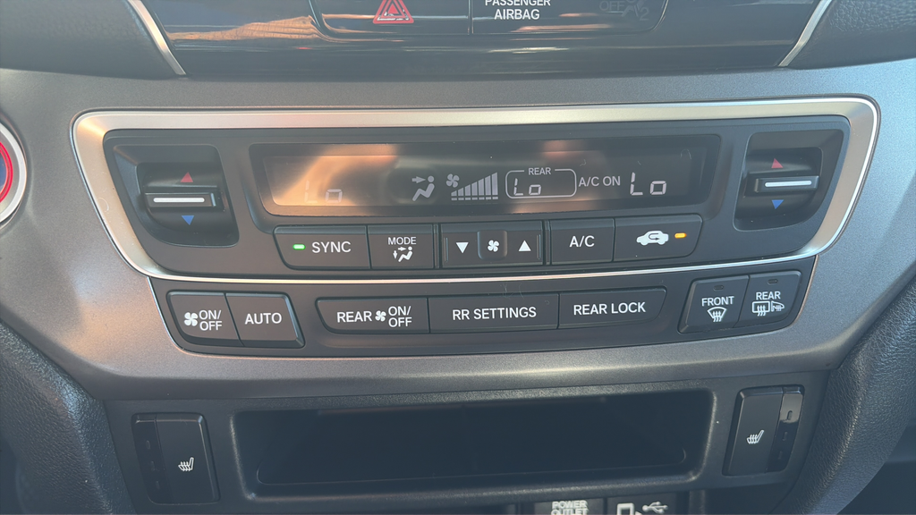 Used 2020 Modern Steel Metallic Honda EX-L image 18