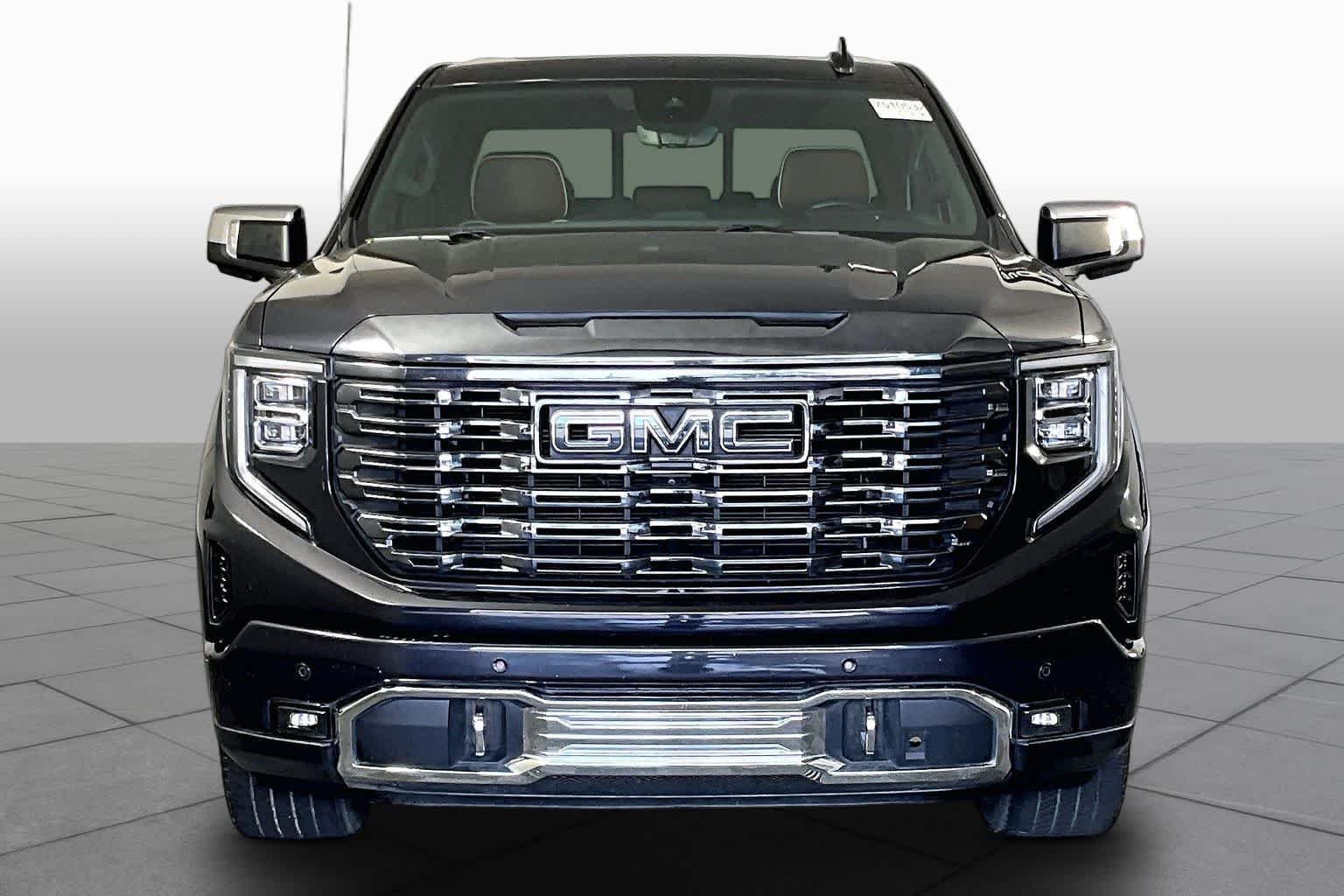 Used 2023 Titanium Rush Metallic GMC Denali Ultimate image 4