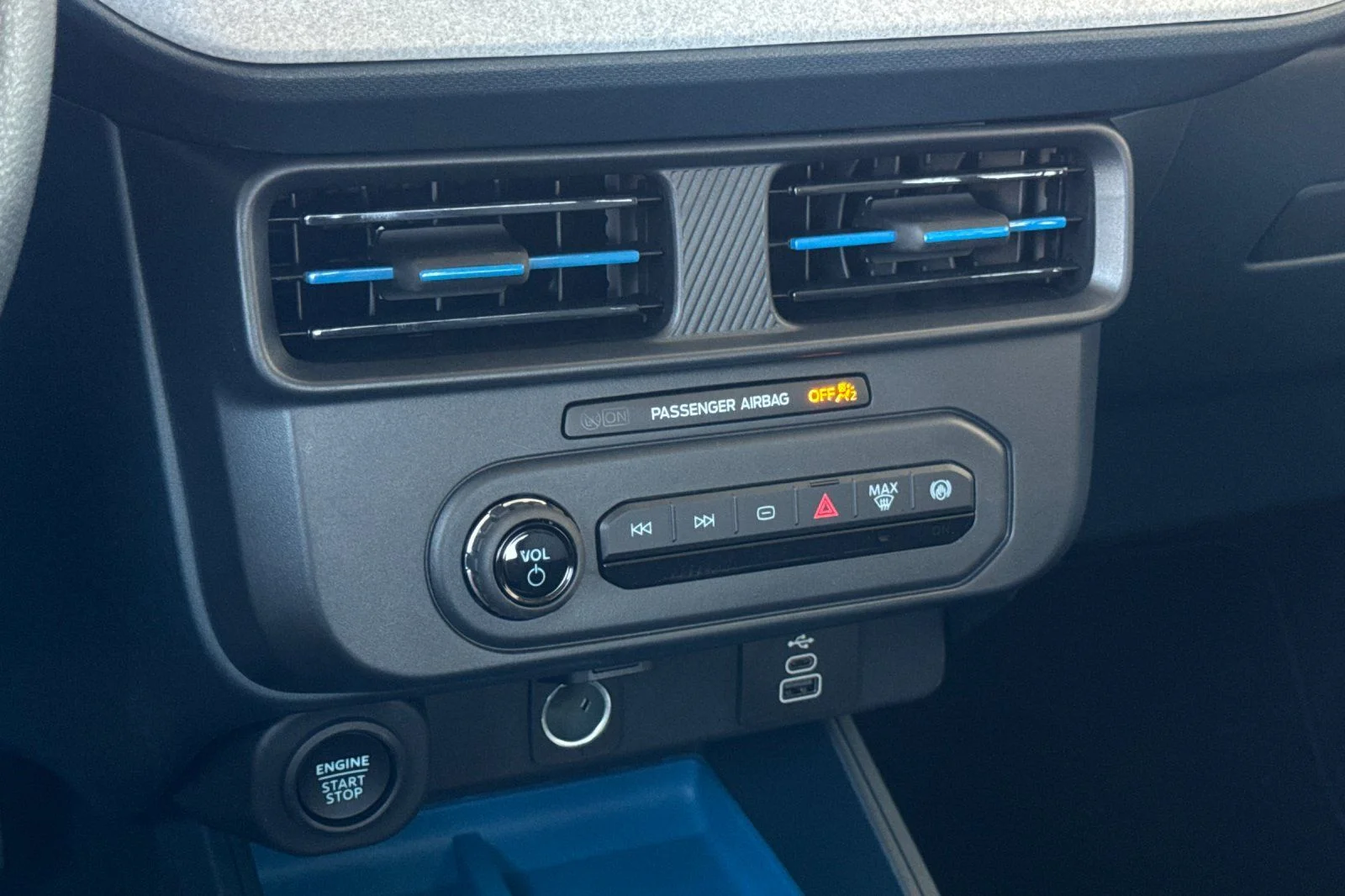 New 2026 Carbonized Gray Metallic Ford XLT image 22