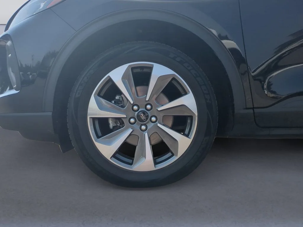 Used 2024 Black Ford Platinum image 11