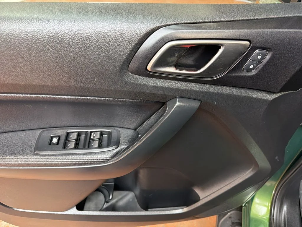 Used 2023 Green Ford Lariat image 20