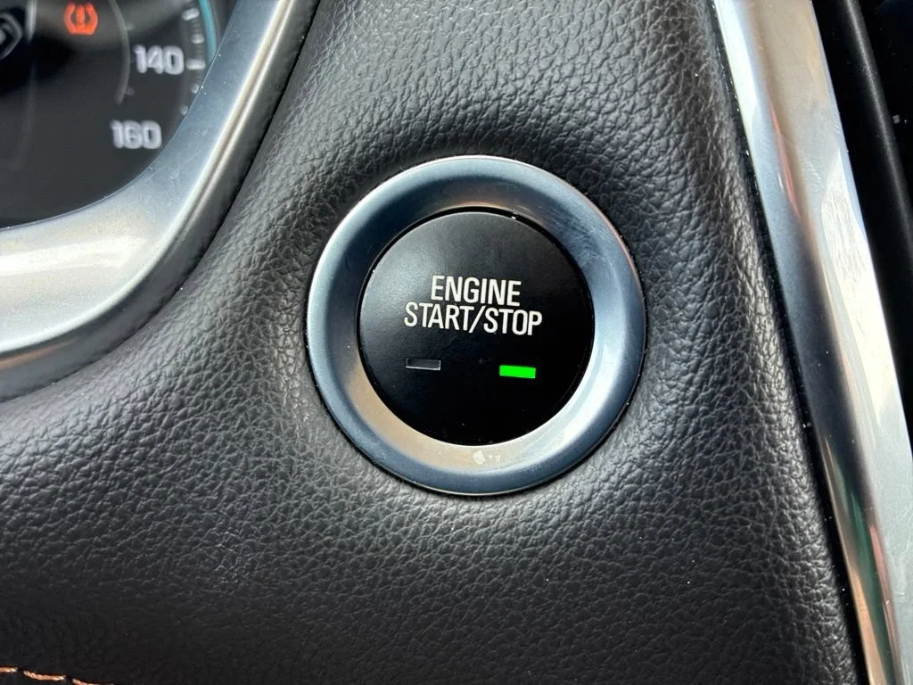 Used 2019 IRIDESCENT PEARL TRICOAT Chevrolet Premier image 19