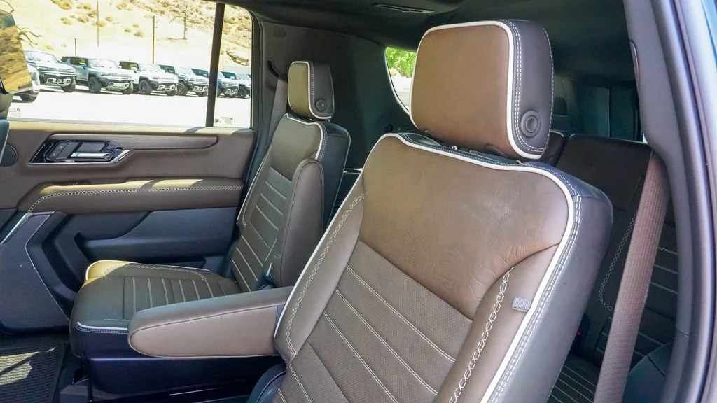 New 2026 Onyx Black GMC Denali Ultimate image 12