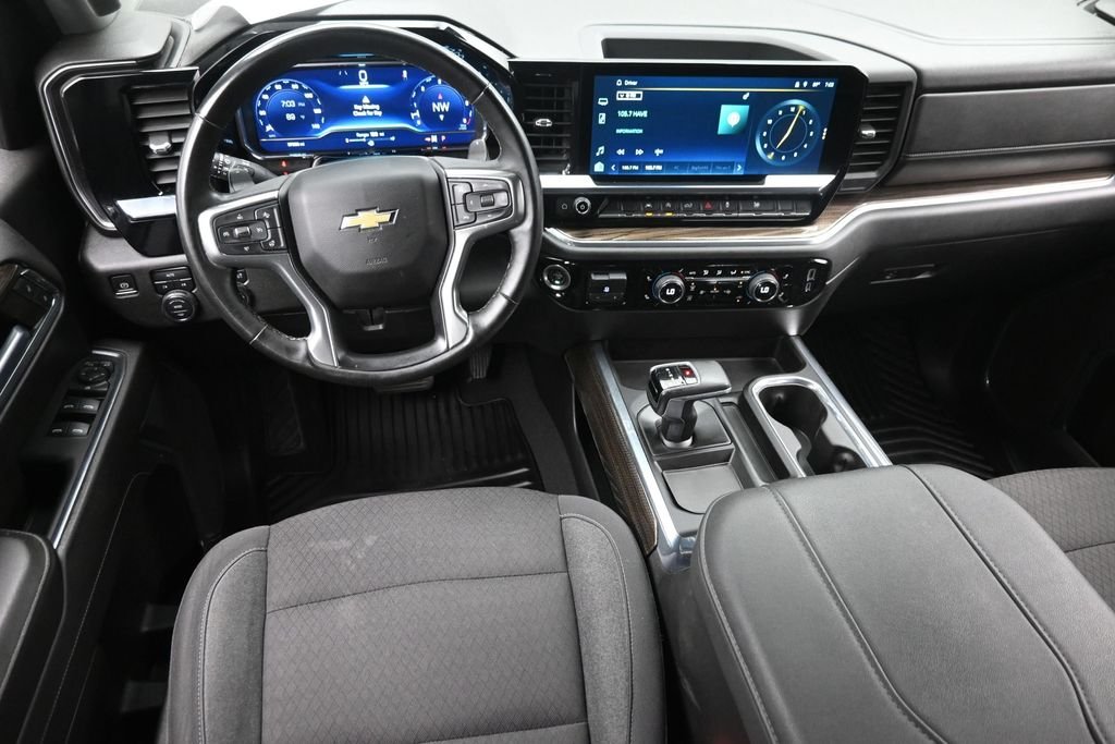 Used 2023 Gray Chevrolet LT image 14