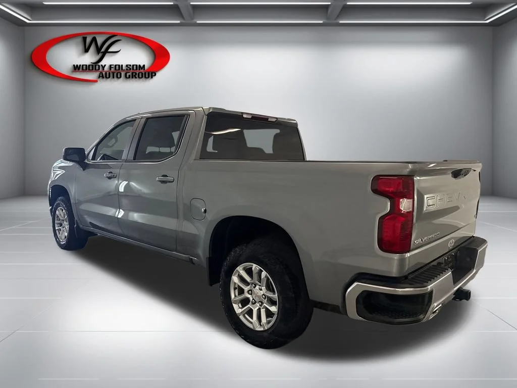 New 2026 Sterling Gray Metallic Chevrolet LT image 8