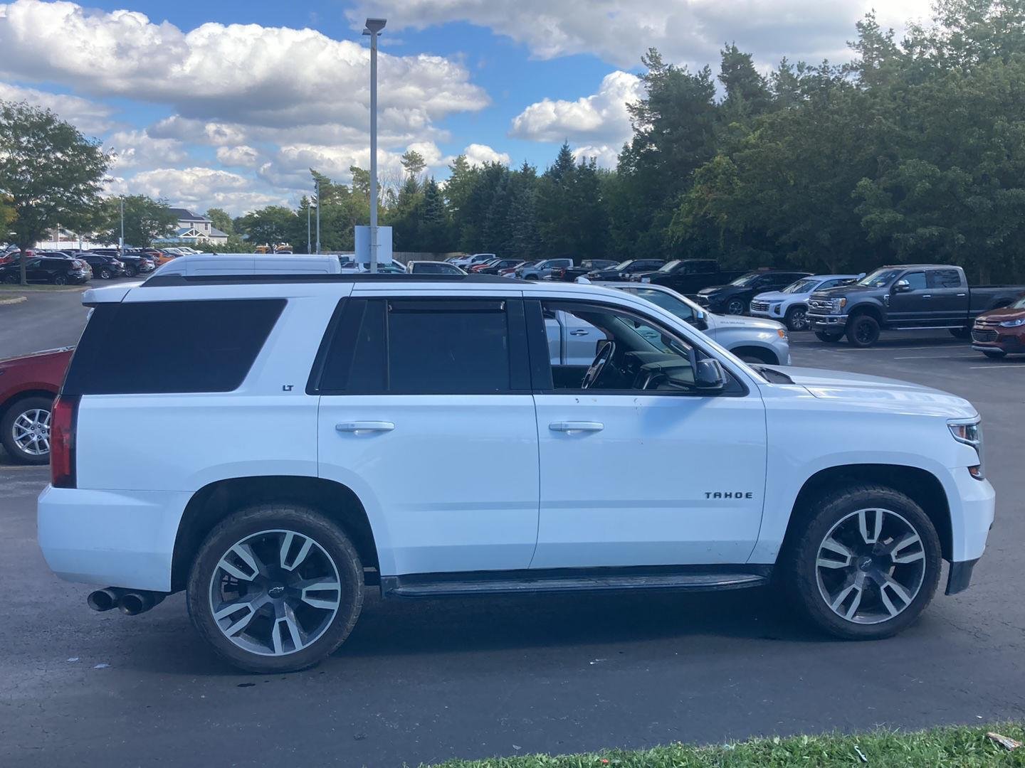 Used 2018 Summit White Chevrolet LT image 8