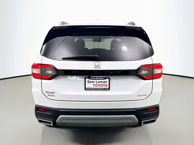 Used 2024 White Honda Elite image 6