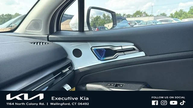 New 2026 White Kia EX image 19