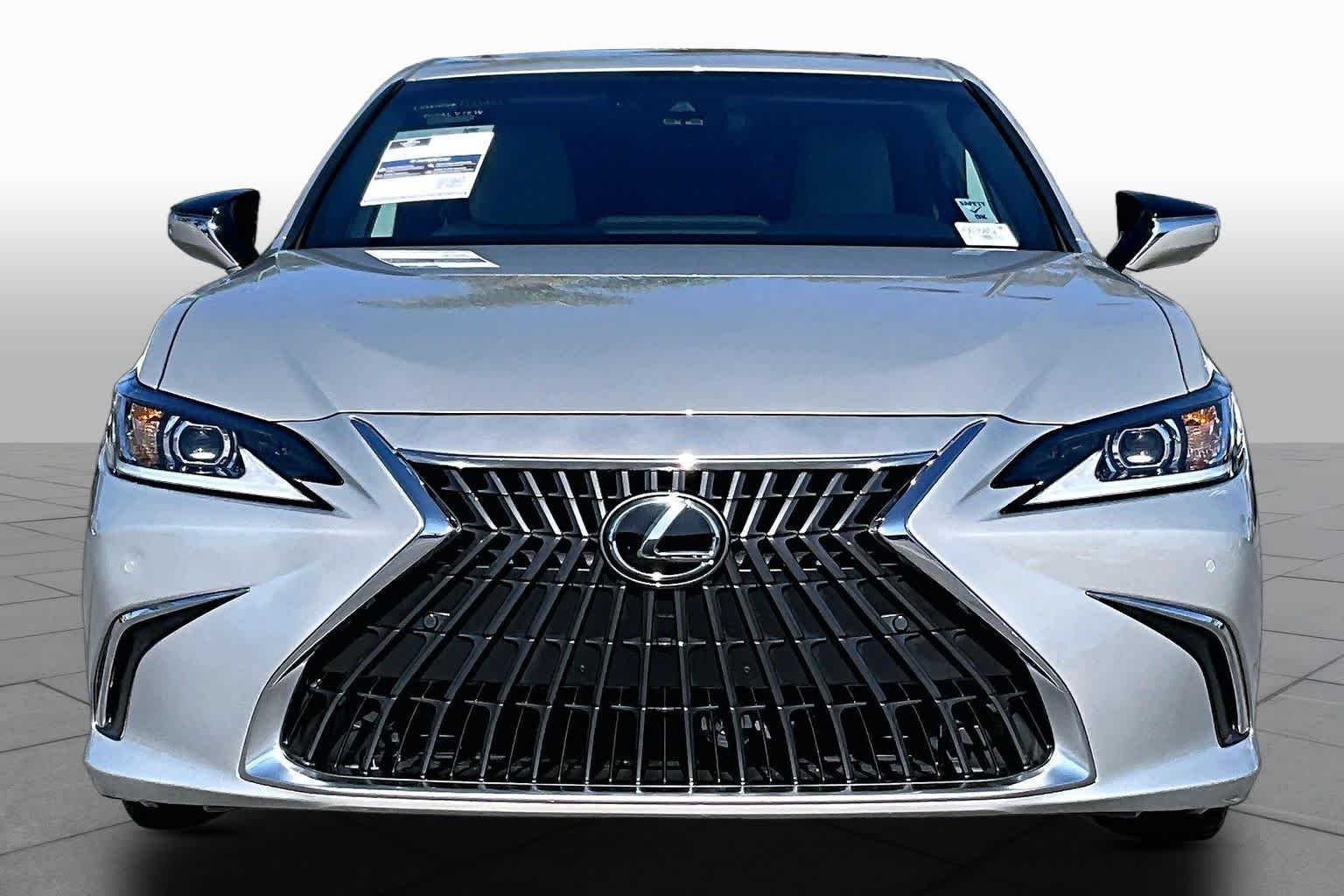 Used 2023 Moonbeam Beige Metallic Lexus  image 3