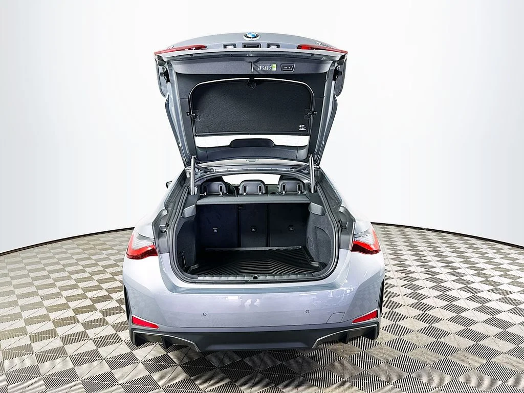 New 2026 Gray Metallic BMW xDrive40 image 30