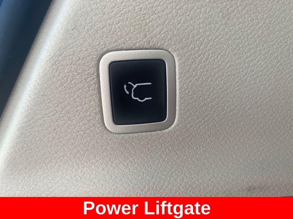 Used 2024 White Chrysler Touring L image 14