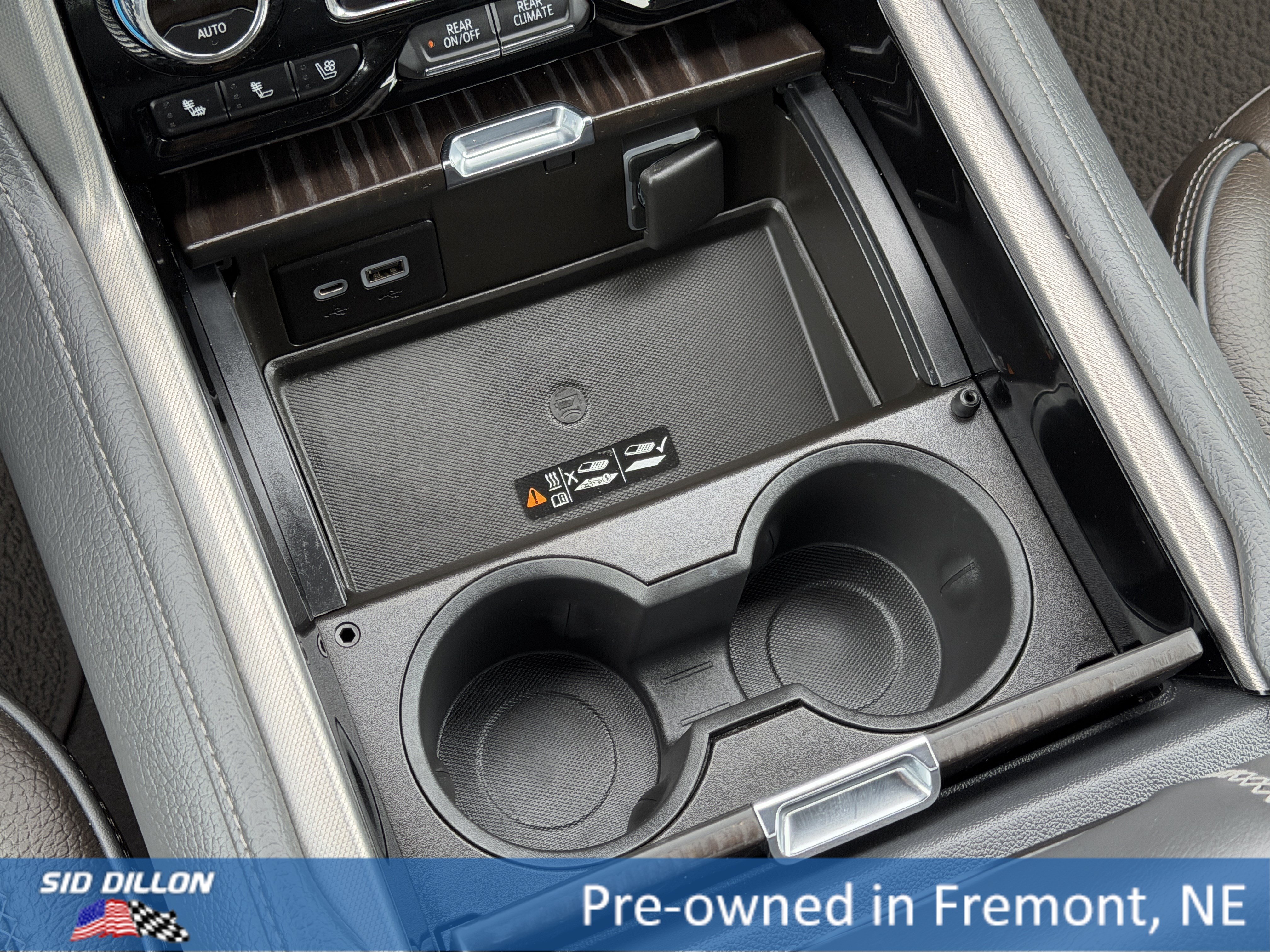Used 2022 Onyx Black GMC Denali image 14