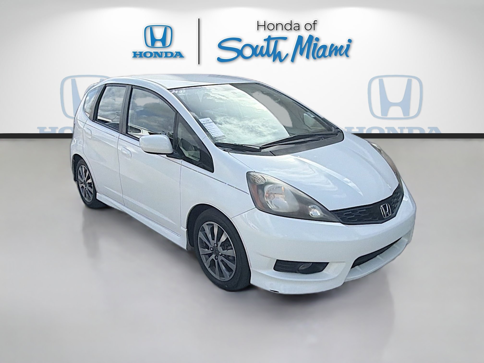 Used 2012 Taffeta White Honda Sport image 1