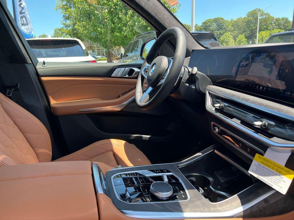 New 2027 Black Sapphire Metallic BMW xDrive40i image 29