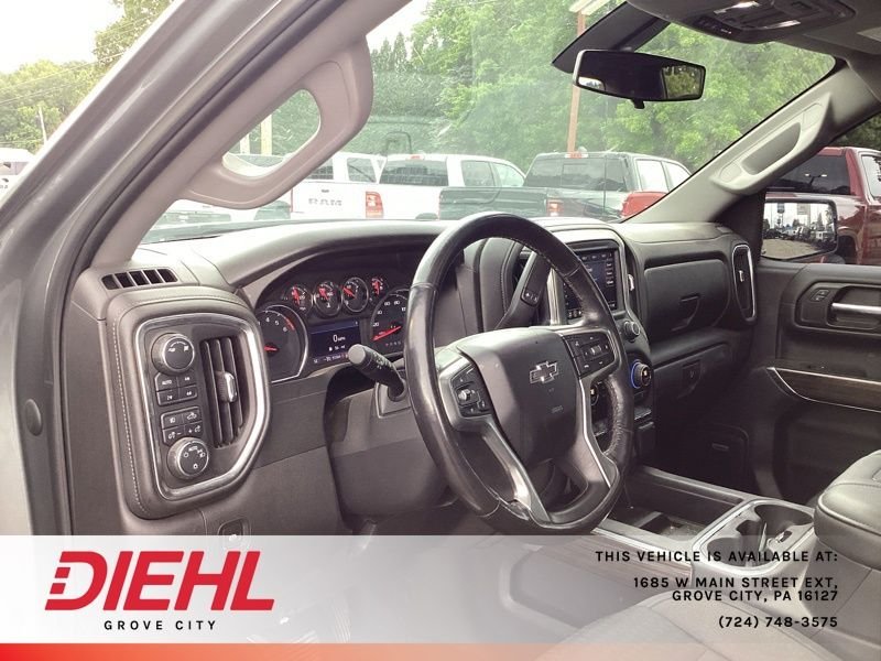 Used 2019 Gray Chevrolet RST image 17