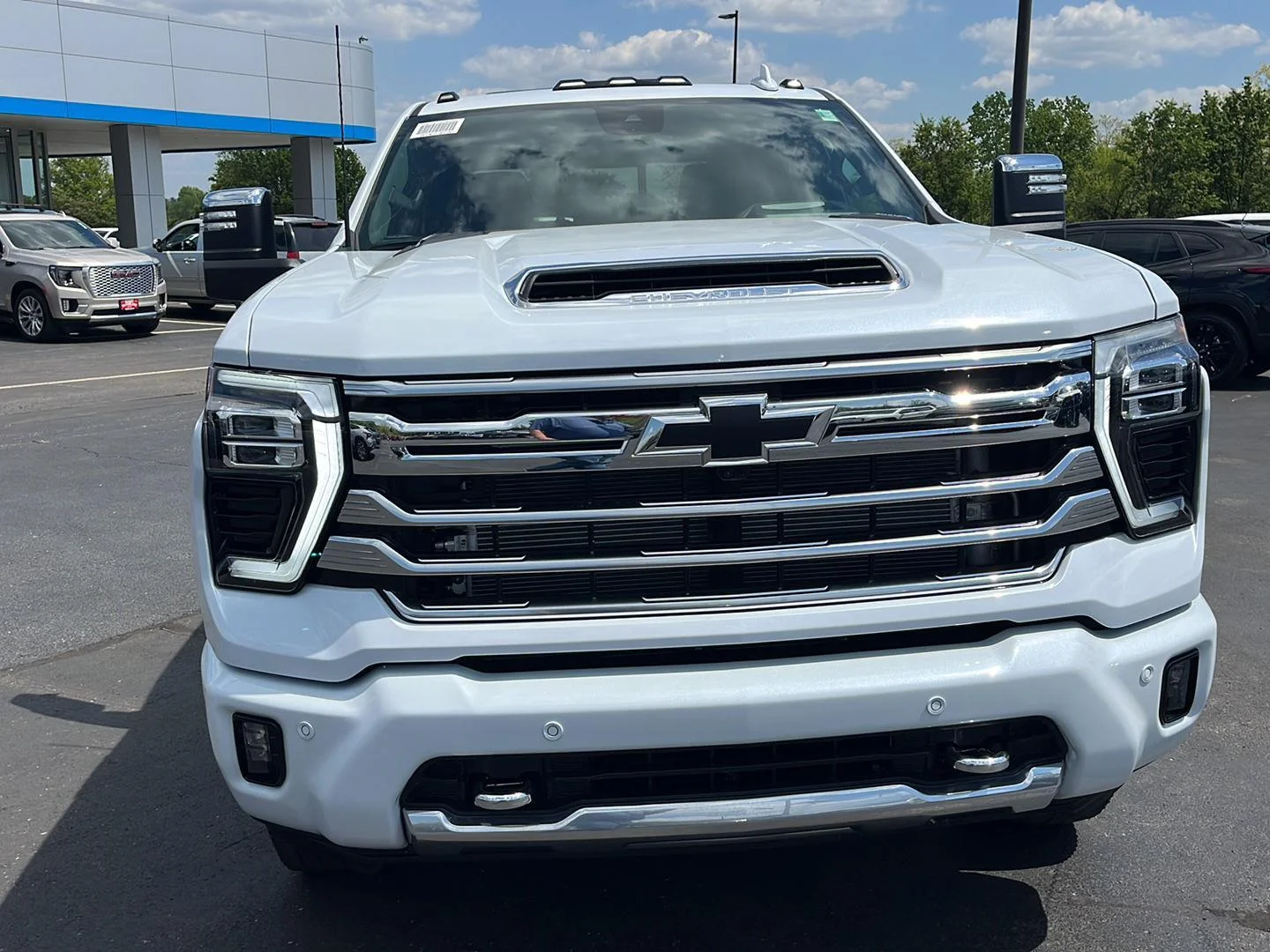 2026 Chevrolet Silverado 3500 HD High Country - Photo 8