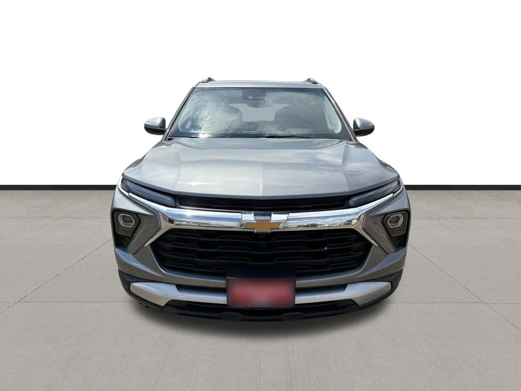 Used 2025 Sterling Gray Metallic Chevrolet LT image 8