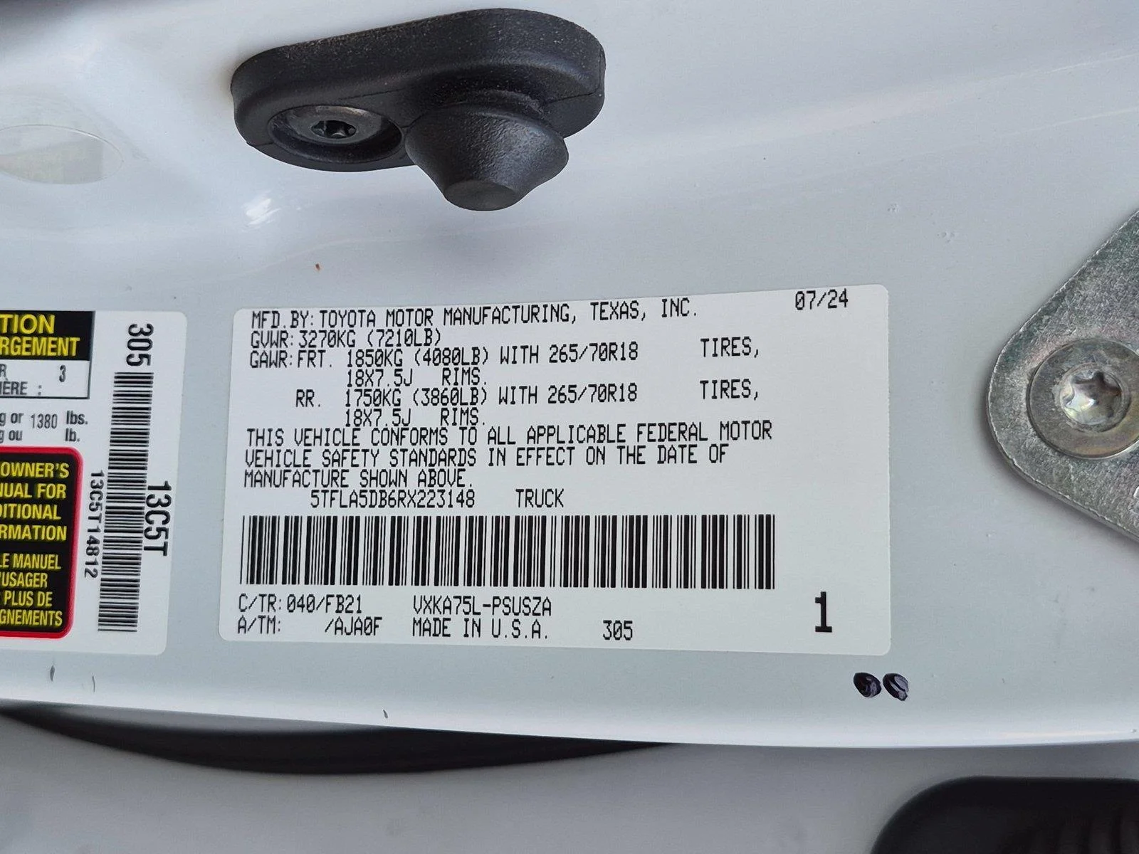 Used 2024 Ice Cap Toyota SR5 image 37
