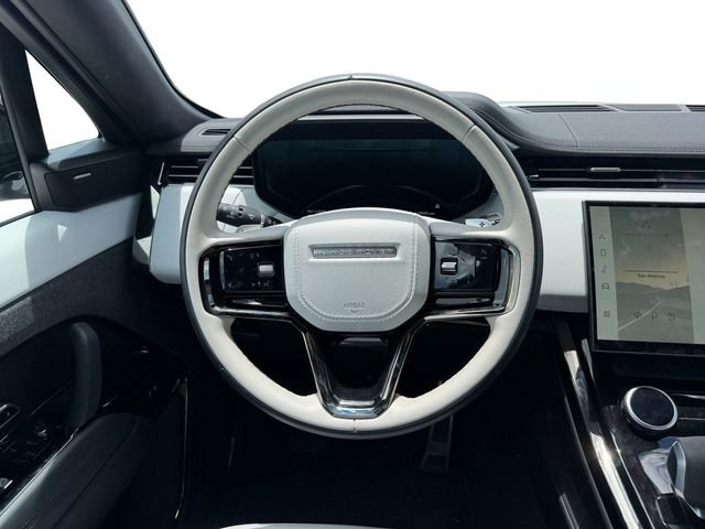 Certified Used 2023 Fuji White Land Rover SE Dynamic image 13