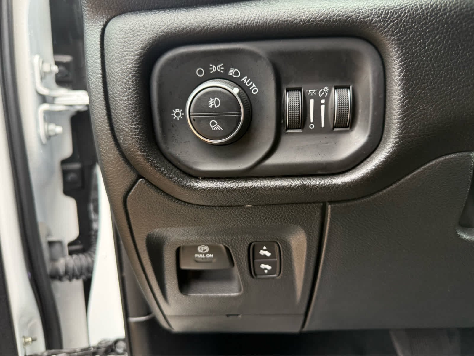 Used 2023 Bright White Clearcoat Ram Laramie image 19