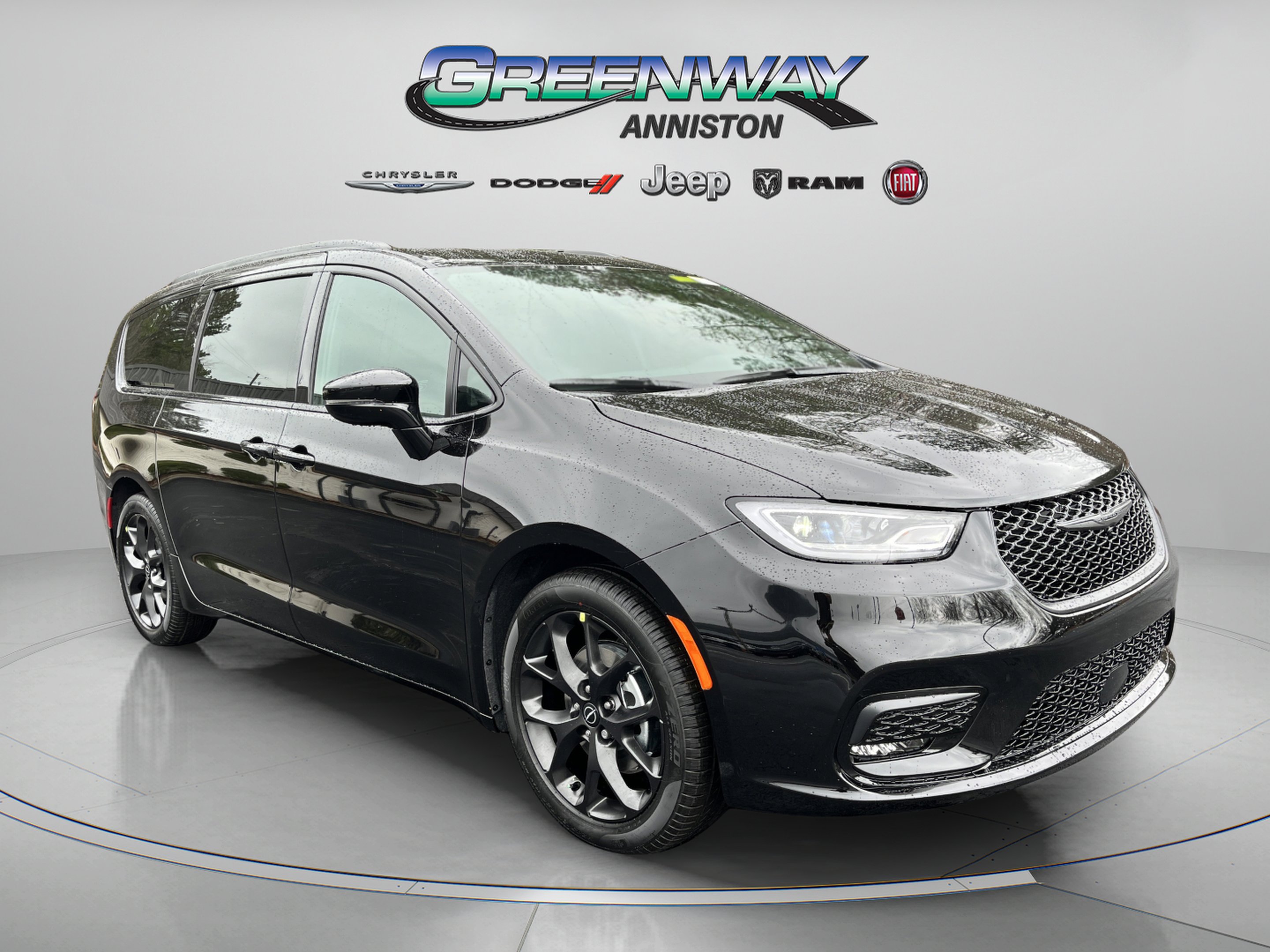 New 2026 Diamond Black Crystal Pearl-Coat Exterior Paint Chrysler Select image 1