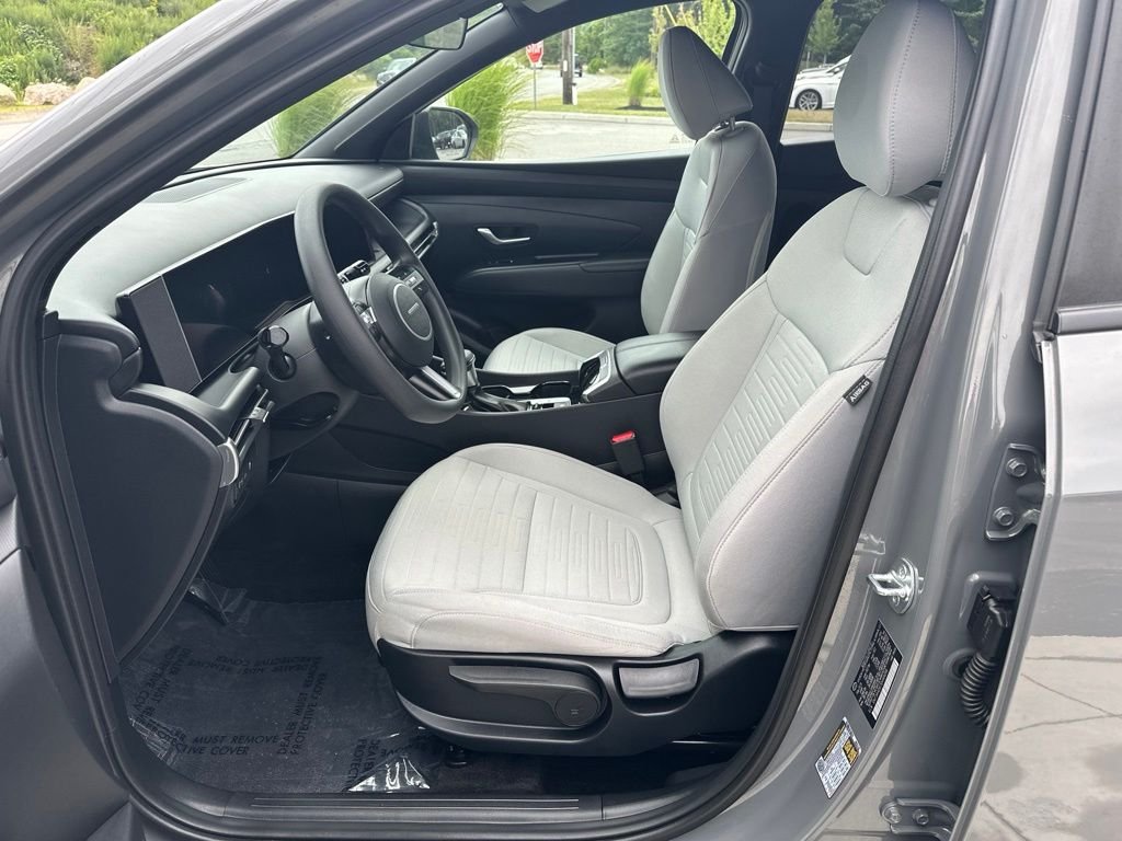 Used 2025 Gray Hyundai SE image 12