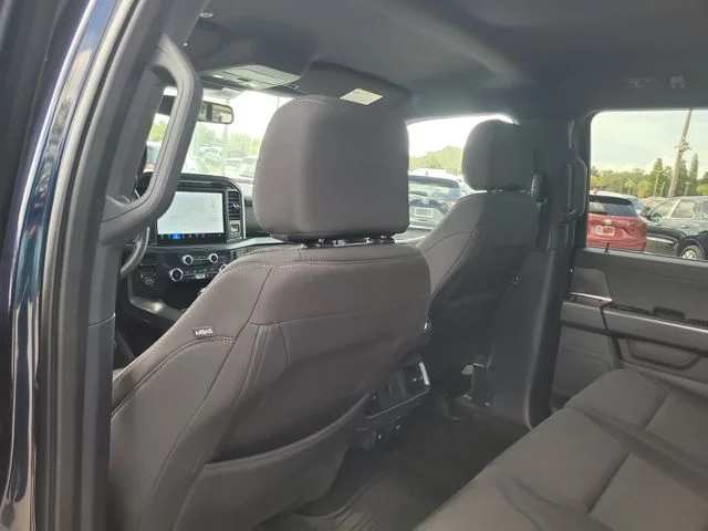 Used 2024 Blue Ford XLT image 13