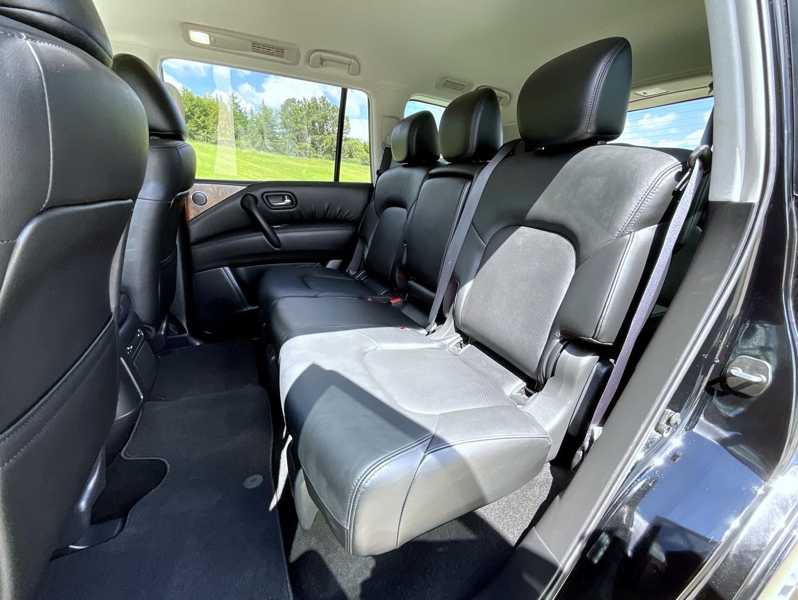 Used 2023 Black Nissan SL image 22