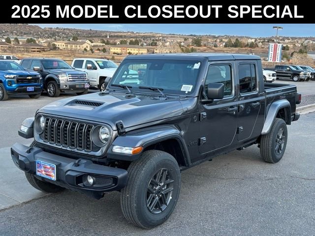 2025 Jeep Gladiator Sport S Auto's photo