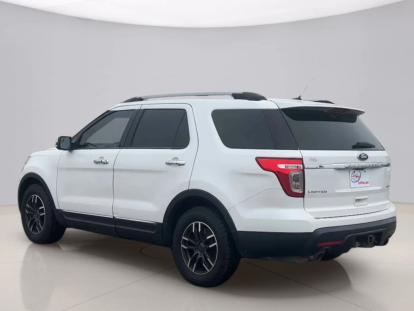 Used 2014 White Ford LIMITED image 4